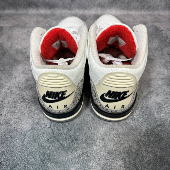 Size 9 | Jordan 3 White Cement With Box| Pre-Owned - Picture 5 of 10